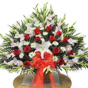 Ramo Triangular Rosas Rojas y otras X 42