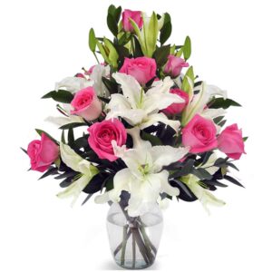 Florero De Vidrio Triangular Lirios Blancos y otras X 20
